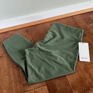 Lululemon Wunder Train High-Rise Tight 25" Size: 20